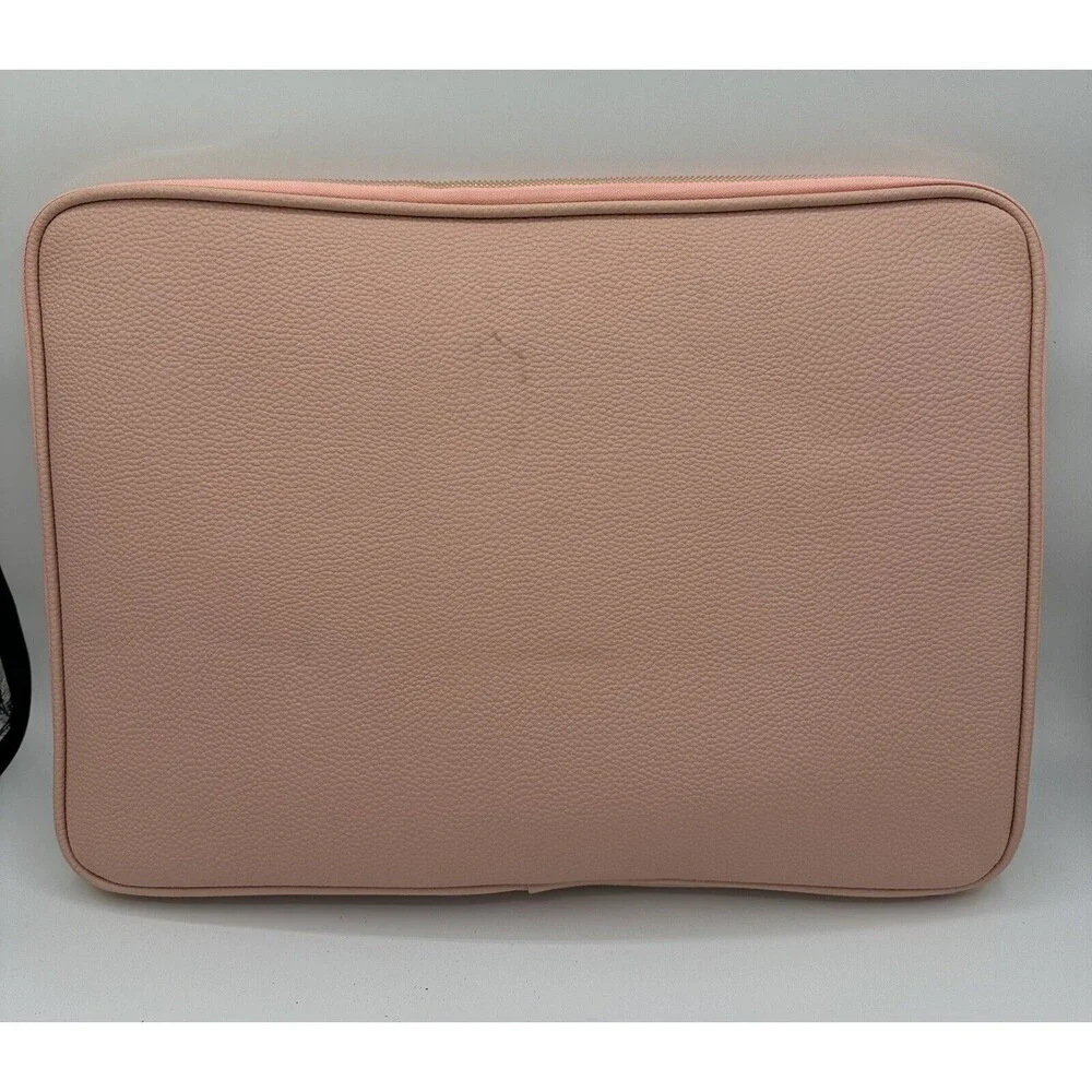 15 inch Laptop Cover with Zippered Opening and Front Pocket Light Pink